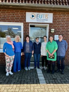 Besuch und Austasuch in der EUTB Kreis Pinneberg:
- Eka von Kalben - MdL Schleswig-Holstein Bündnis 90/Die Grünen, Sprecherin für Inklusion (Dritte von links 
- Susanne von Soden-Stahl - Bündnis 90/Die Grünen Kreisverband Pinneberg (Erste von links)
- Kirstin Schiebuhr - Bündnis 90/Die Grünen Elmshorn (zweite von rechts) 
